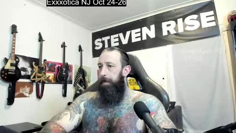 Snapshot of stevenrisenyc chatting on October 18, 1:52 am StevenRiseNYC online show from October 18, 1:52 am
