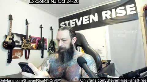 Snapshot of stevenrisenyc chatting on October 19, 11:44 am StevenRiseNYC online show from October 19, 11:44 am