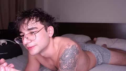 Snapshot of steveoceanbeanhuge chatting on October 30, 2:51 pm Alex online show from October 30, 2:51 pm