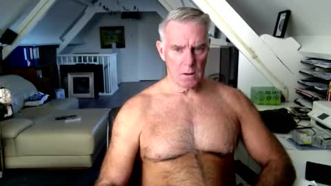 stevetwo online show from November 24, 1:00 pm