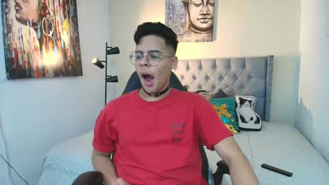 Snapshot of stewart_mateo_ chatting on November 15, 7:54 pm stewart online show from November 15, 7:54 pm