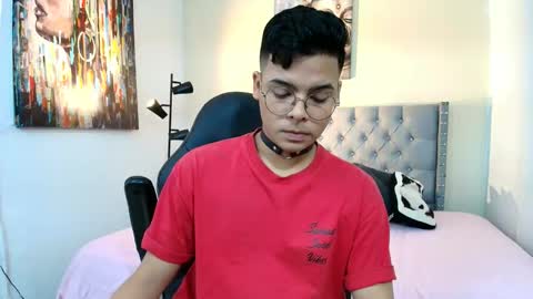 Snapshot of stewart_mateo_ chatting on November 29, 2:47 am stewart online show from November 29, 2:47 am