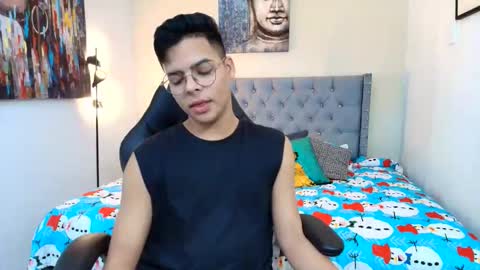 Snapshot of stewart_mateo_ chatting on December 4, 2:32 am stewart online show from December 4, 2:32 am