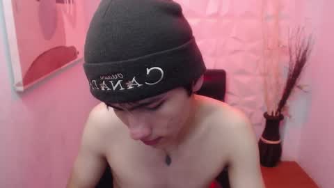 Snapshot of stich_23 chatting on March 3, 12:33 pm Stich online show from March 3, 12:33 pm