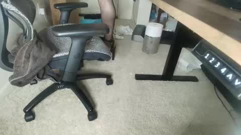 Snapshot of stilettodoll chatting on October 28, 8:40 am StilettoDoll online show from October 28, 8:40 am