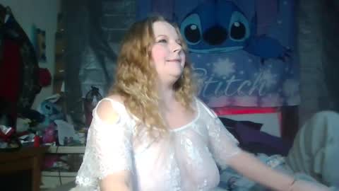 Snapshot of stitchsunshine85 chatting on January 16, 8:33 am Tasha and Drew online show from January 16, 8:33 am