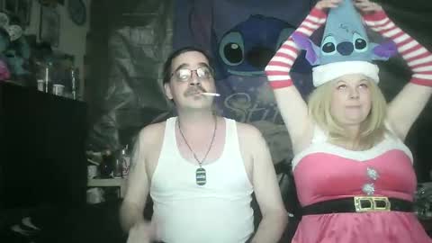 Snapshot of stitchsunshine85 chatting on December 17, 9:04 am Tasha and Drew online show from December 17, 9:04 am