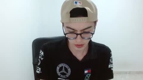 stiv_grant online show from April 8, 12:10 am