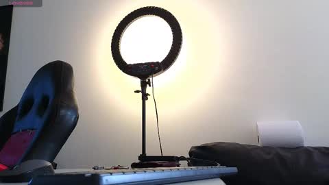 Stiven Montiel online show from February 20, 8:36 pm