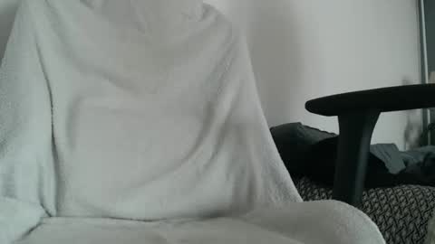 Snapshot of stivglatpik chatting on October 19, 2:29 pm stivglatpik online show from October 19, 2:29 pm