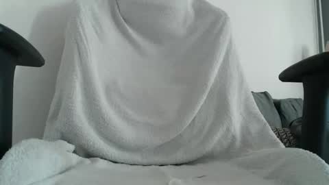 Snapshot of stivglatpik chatting on November 23, 11:54 am stivglatpik online show from November 23, 11:54 am