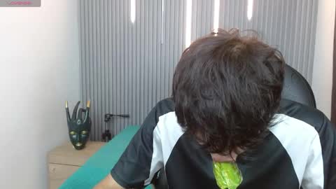 Stiwen online show from May 10, 1:05 pm