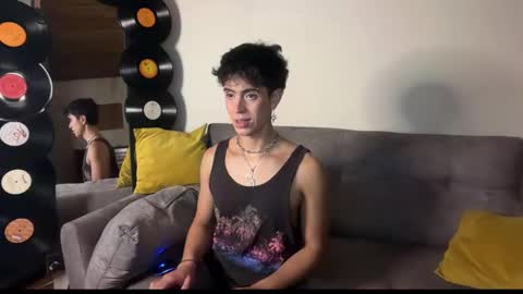 Snapshot of stolas_ying chatting on February 18, 12:06 am Stolas online show from February 18, 12:06 am