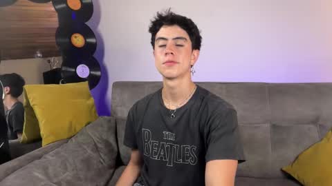 Snapshot of stolas_ying chatting on February 22, 11:14 pm Stolas online show from February 22, 11:14 pm