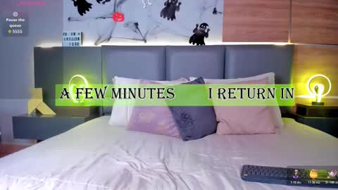 Snapshot of stone_lee_ chatting on October 24, 7:16 am Stone Lee online show from October 24, 7:16 am