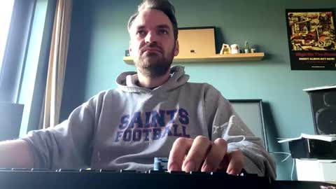 Stonerboner online show from November 4, 9:41 am