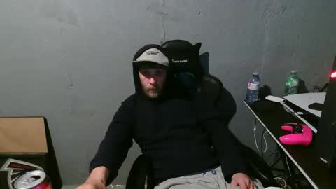 stonedpanda77 online show from December 5, 4:53 am