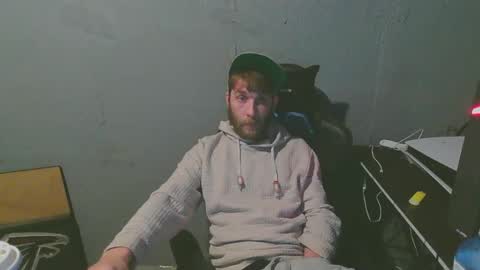 stonedpanda77 online show from December 6, 5:09 am