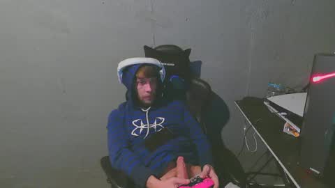 stonedpanda77 online show from January 11, 7:17 am