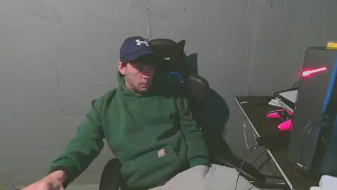 stonedpanda77 online show from January 25, 5:40 am