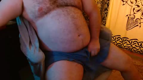 Stonerbear42 online show from October 13, 9:20 am