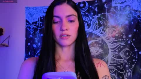 Snapshot of stonned_candy chatting on November 9, 8:07 pm Liz online show from November 9, 8:07 pm