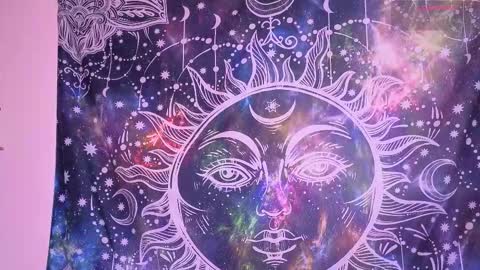 Liz online show from January 9, 7:04 pm