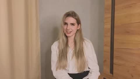 Luna online show from November 17, 5:08 pm