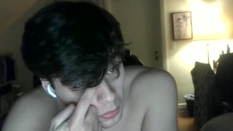 Snapshot of str11111 chatting on February 4, 2:28 am str11111 online show from February 4, 2:28 am