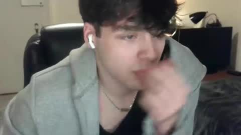 Snapshot of str11111 chatting on February 13, 2:01 am str11111 online show from February 13, 2:01 am