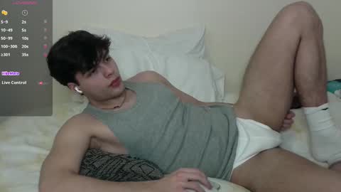 Snapshot of str11111 chatting on March 4, 2:17 am str11111 online show from March 4, 2:17 am