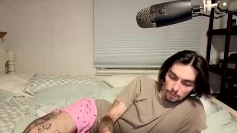 str8whiteboy21 online show from April 14, 1:22 am