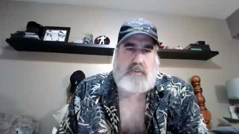 Straightbear4you online show from January 9, 1:30 am