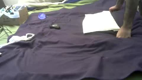 straightboytoy713851 online show from April 21, 10:43 am