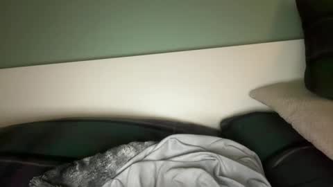 straightfirelotus1000000 online show from February 20, 12:49 pm