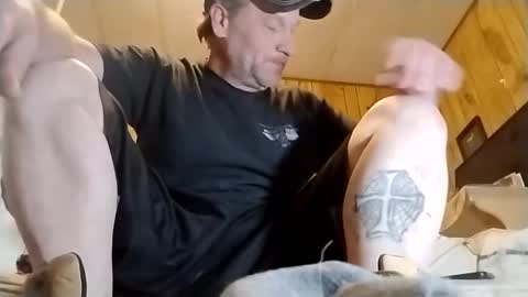 Snapshot of straighttoy chatting on February 17, 7:10 pm straighttoy online show from February 17, 7:10 pm