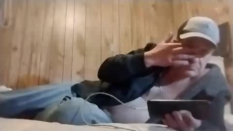 Snapshot of straighttoy chatting on March 10, 8:15 am straighttoy online show from March 10, 8:15 am