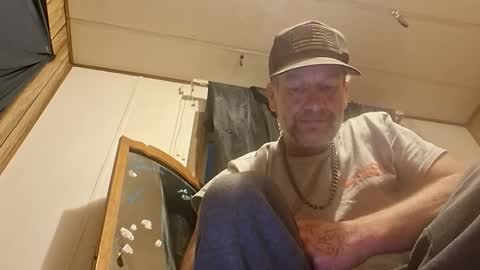 Snapshot of straighttoy chatting on October 7, 8:44 am straighttoy online show from October 7, 8:44 am