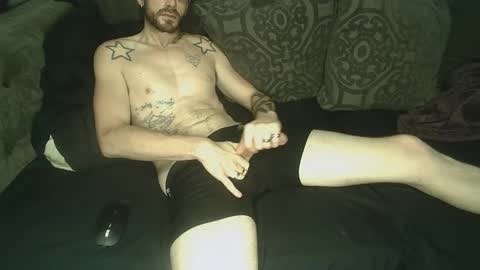 straitpipermann22 online show from September 12, 4:18 pm