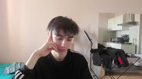 Ray online show from April 11, 11:25 am