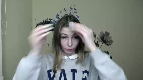Snapshot of stranger_giirl chatting on December 8, 1:14 pm Amalia online show from December 8, 1:14 pm