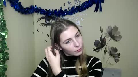 Snapshot of stranger_giirl chatting on December 27, 1:28 pm Amalia online show from December 27, 1:28 pm