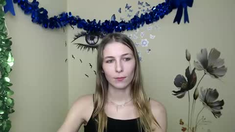 Snapshot of stranger_giirl chatting on January 15, 4:00 pm Amalia online show from January 15, 4:00 pm