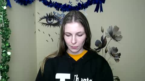 Snapshot of stranger_giirl chatting on February 26, 4:24 pm Amalia online show from February 26, 4:24 pm