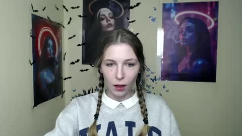 Snapshot of stranger_giirl chatting on March 3, 4:03 pm Amalia online show from March 3, 4:03 pm