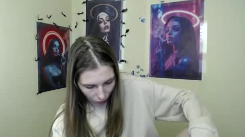 Snapshot of stranger_giirl chatting on October 30, 7:21 am Amalia online show from October 30, 7:21 am