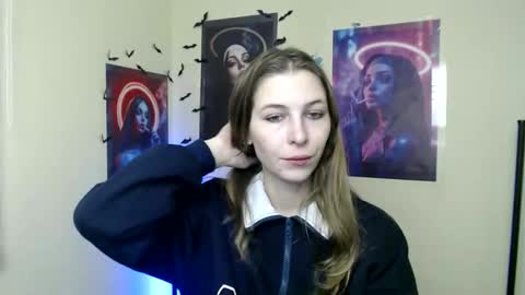 Snapshot of stranger_giirl chatting on November 5, 7:08 am Amalia online show from November 5, 7:08 am