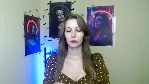 Snapshot of stranger_giirl chatting on November 24, 1:00 pm Amalia online show from November 24, 1:00 pm