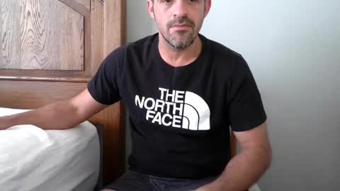 Snapshot of strangeratnight87 chatting on September 18, 1:02 pm strangeratnight87 online show from September 18, 1:02 pm