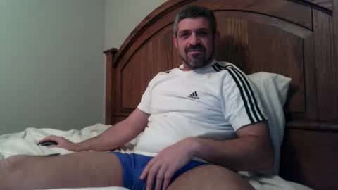 Snapshot of strangeratnight87 chatting on December 15, 6:06 am strangeratnight87 online show from December 15, 6:06 am